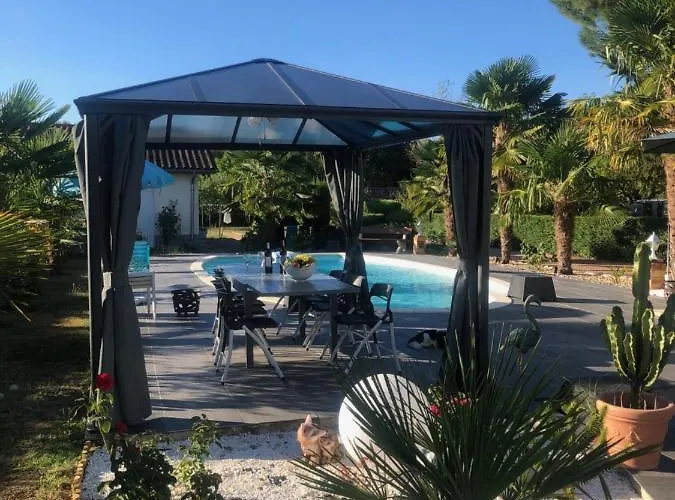 Villa Climatisee A Bergerac Avec Piscine